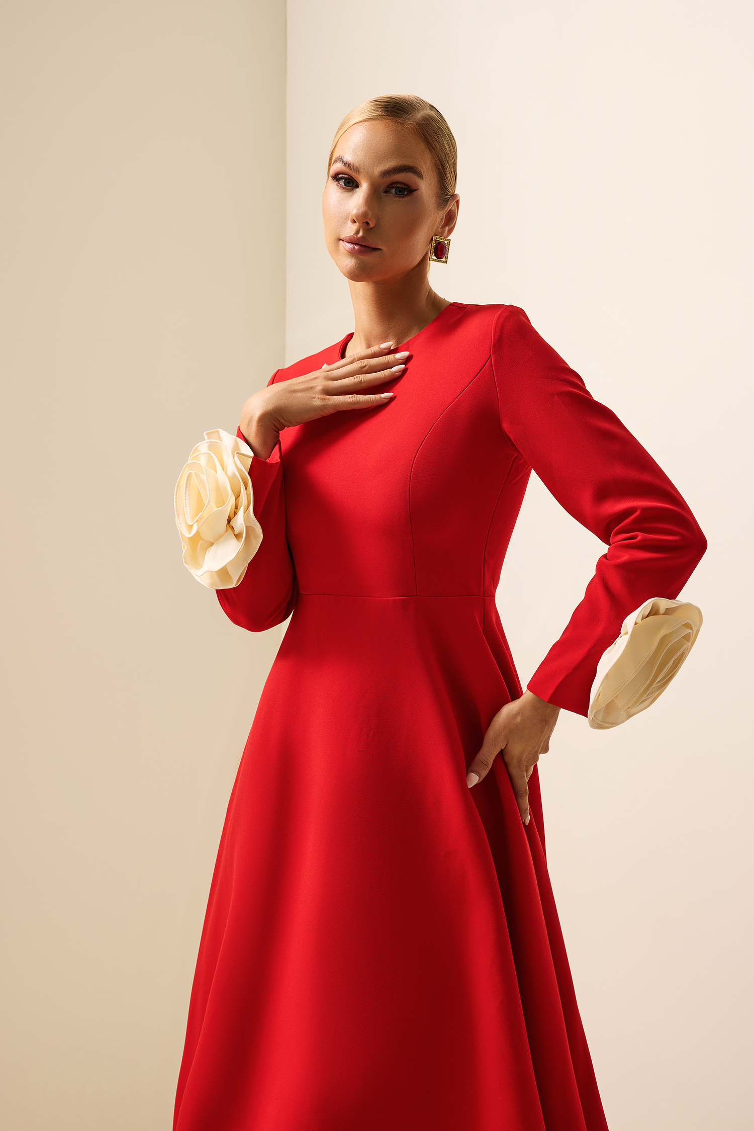 Kallie 3D Flower Round Neck Long Sleeve Midi Dress