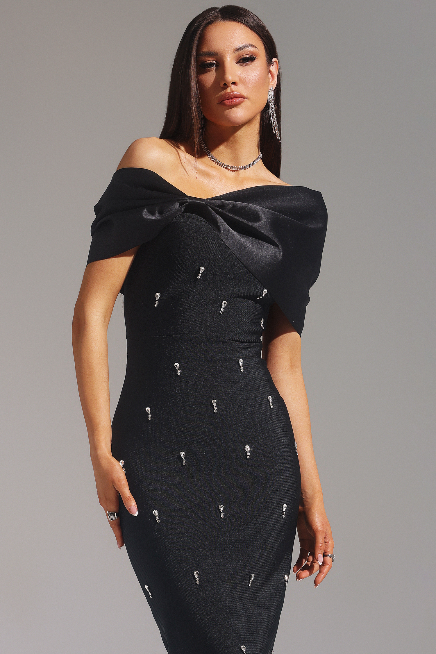 Elaine Black Sleeveless One Shoulder Diamond Bow Bandage Maxi Dress