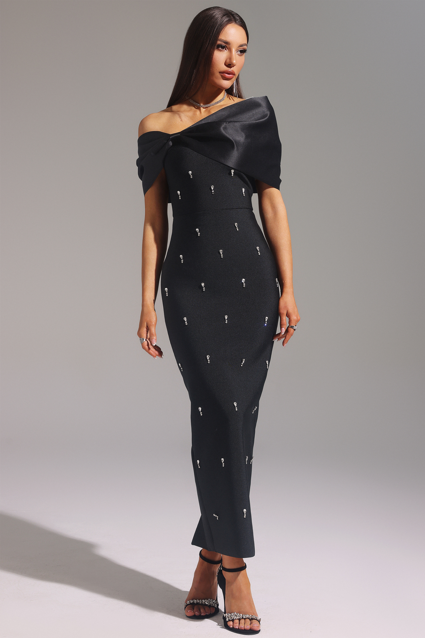 Elaine Black Sleeveless One Shoulder Diamond Bow Bandage Maxi Dress