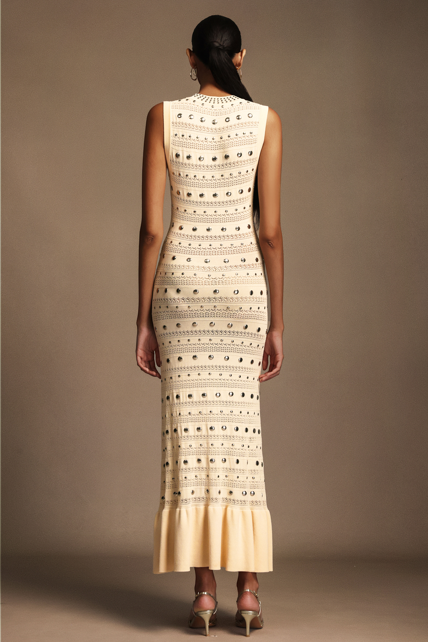 Elize Sleeveless Round Neck Rivet Folds Maxi Dress