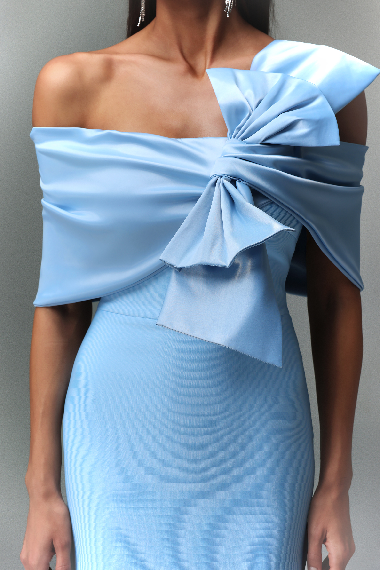 Audrey Off-The-Shoulder Bow Bandage Maxi Dress