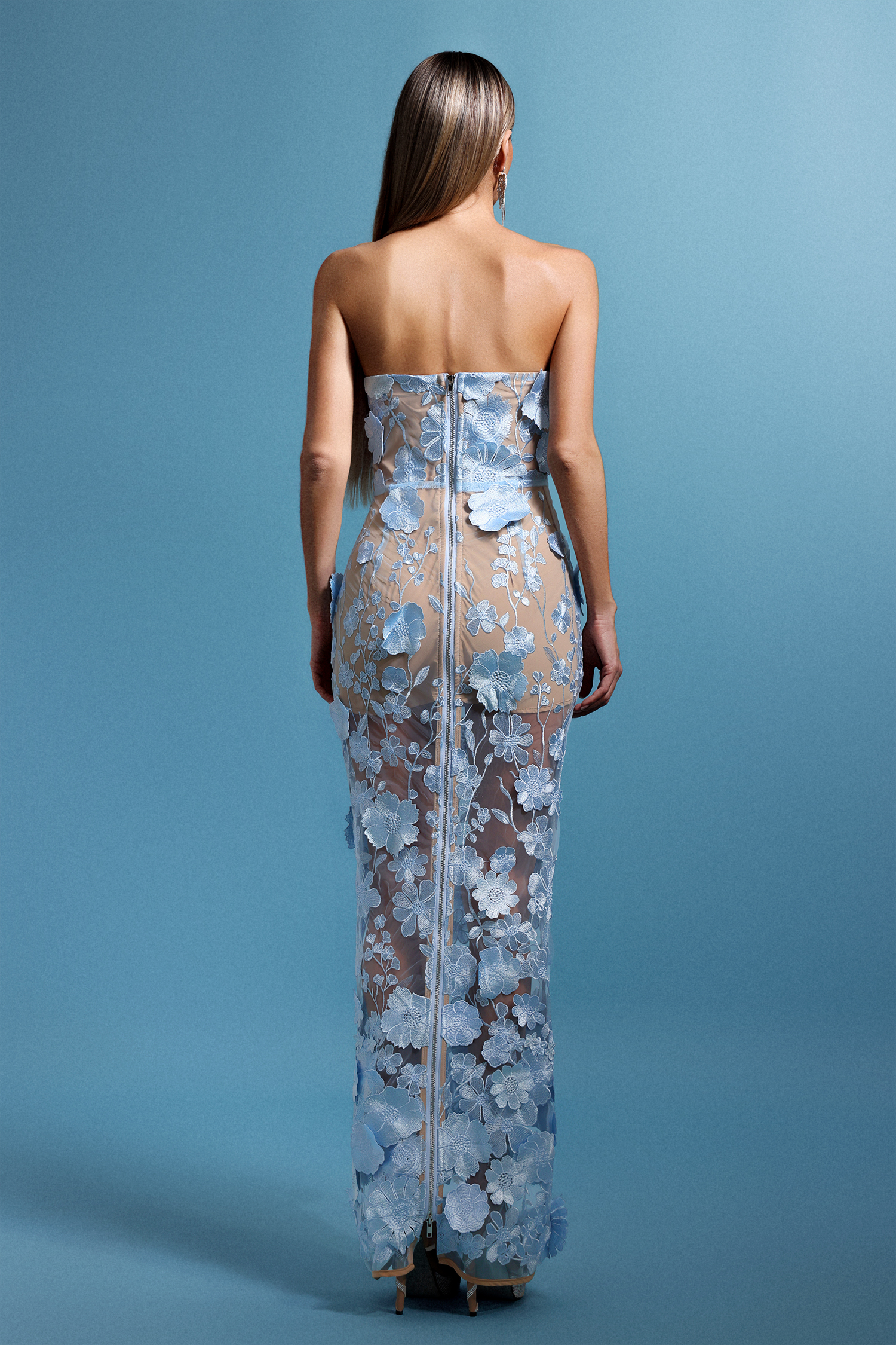 Joss Sleeveless Flowers Maxi Dress