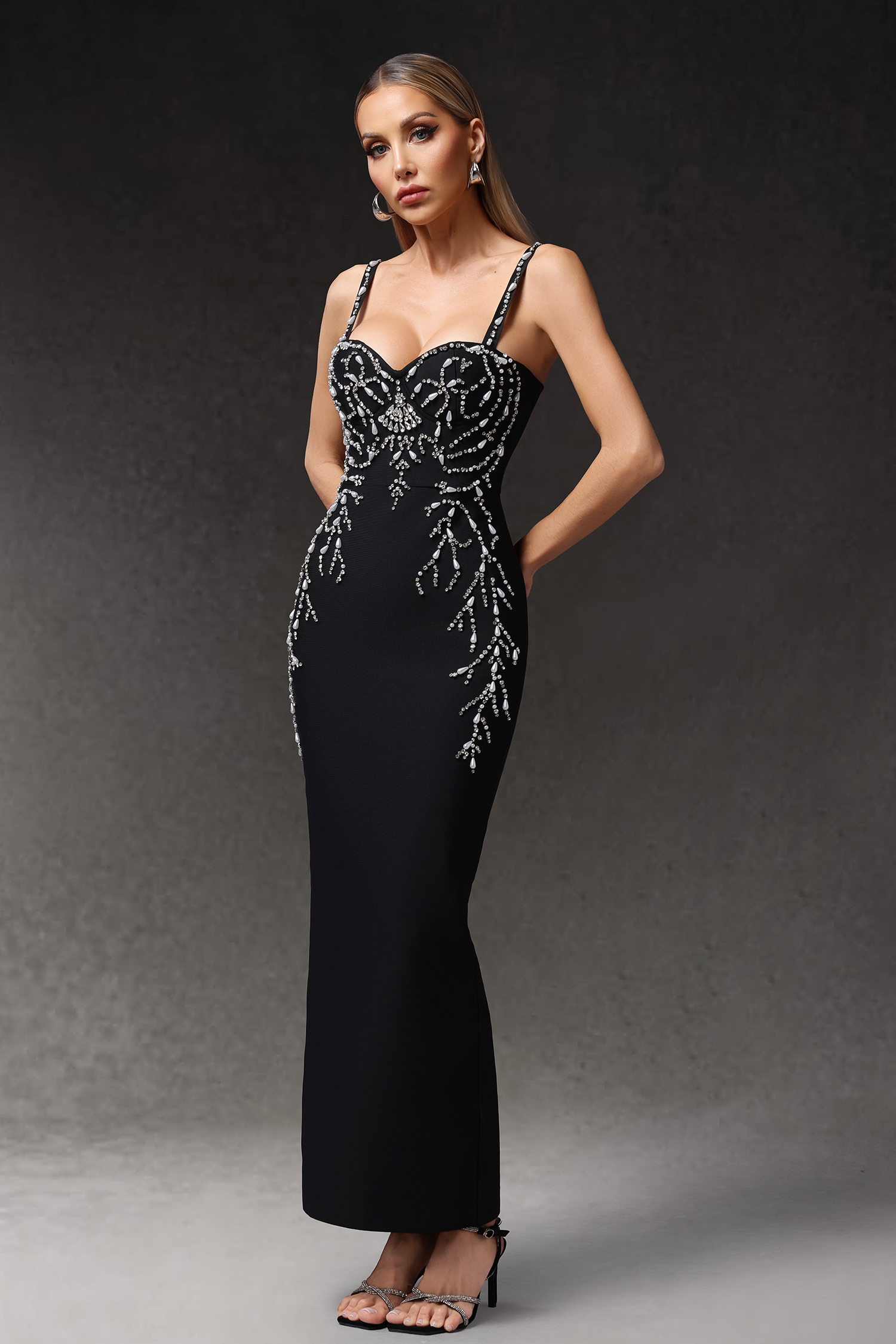 Judy Sleeveless Diamond Bandage Maxi Dress