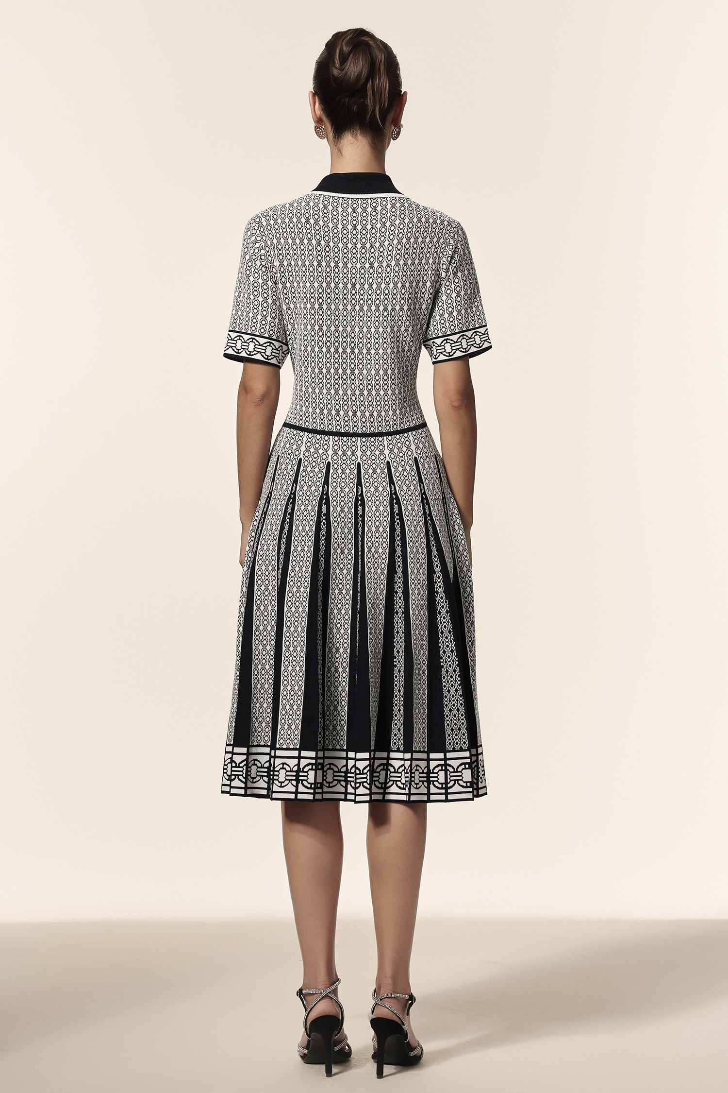 Julia Lapel Short Sleeves Jacquard Folds Mini Dress