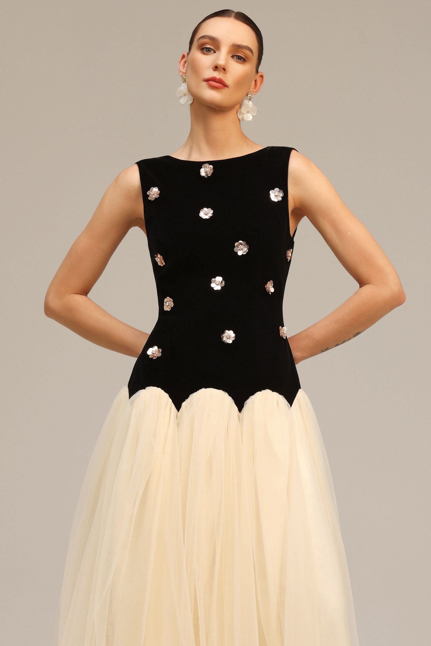 Fatima Sleeveless Sequin Flowers Maxi Dress