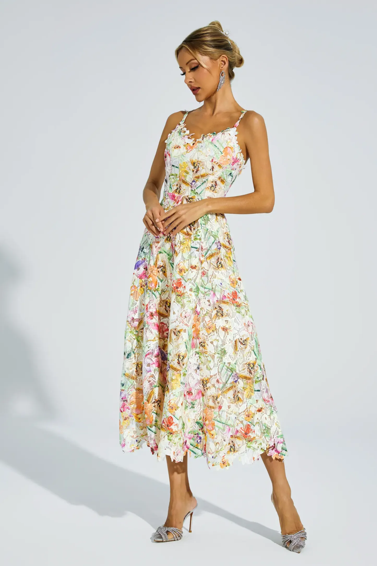 Kathy Floral Embroider Midi Dress