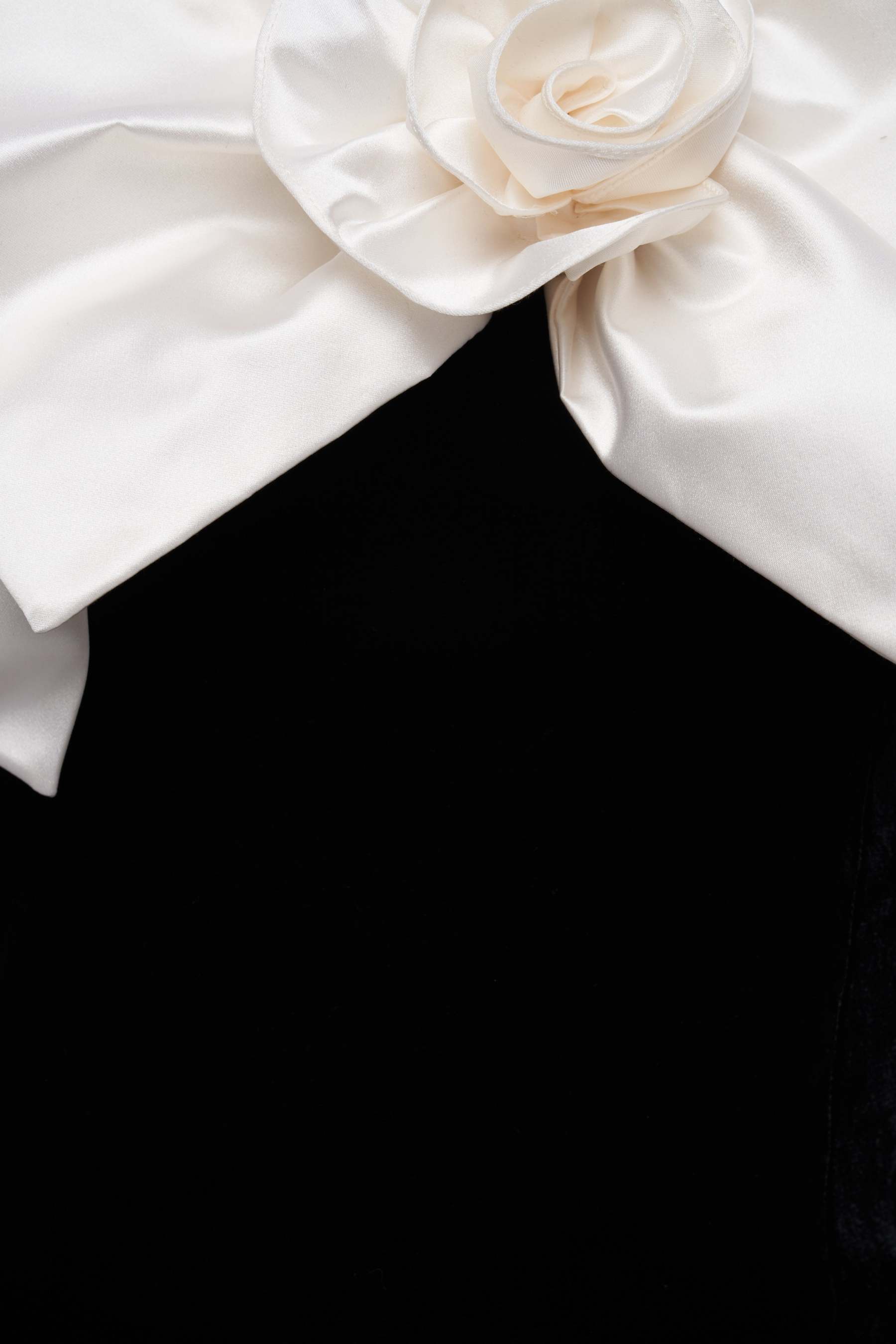 Klara 3D Floral Bow Off-Shoulder Maxi Dress