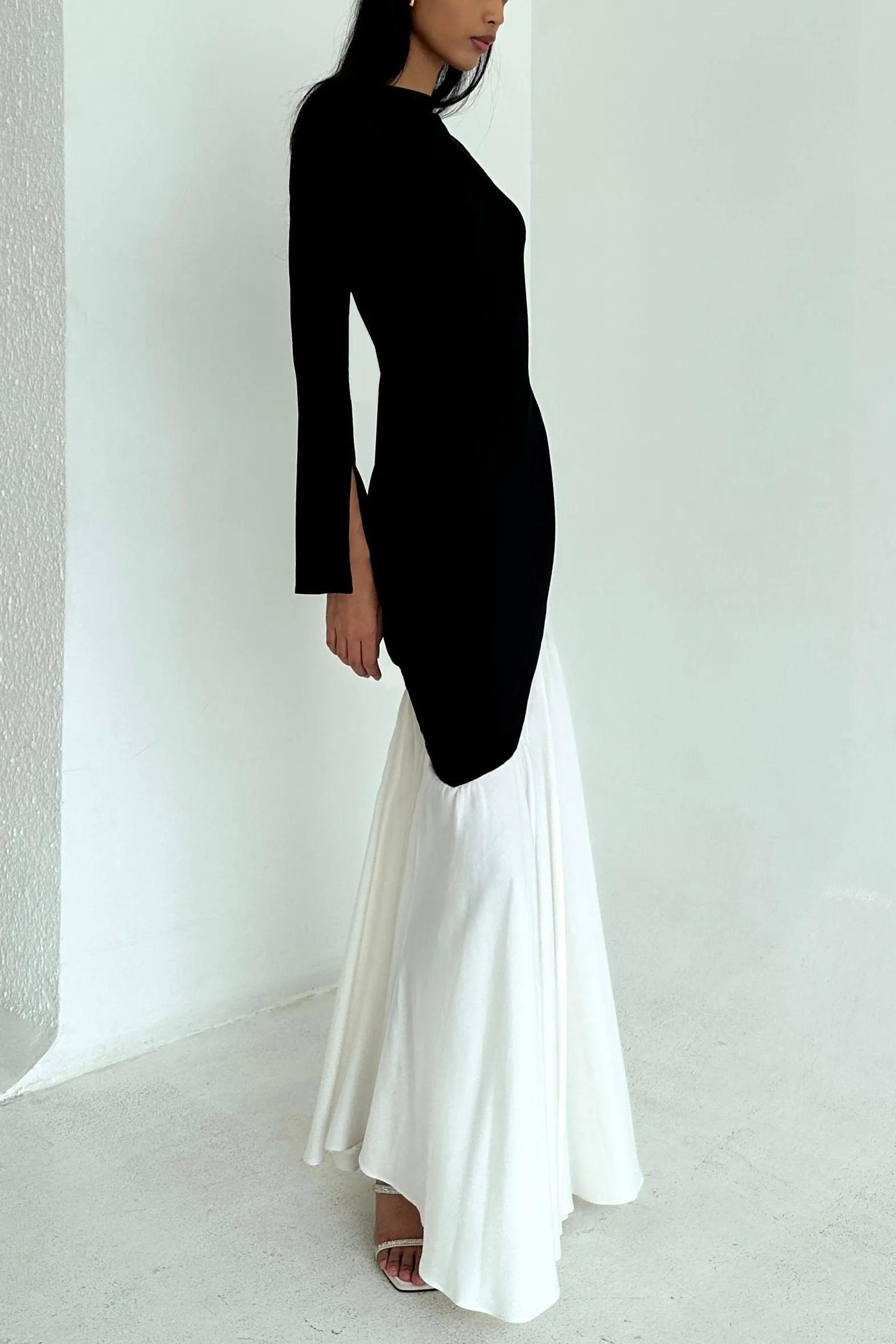 Griselda Jersey Contrast Color Midi Dress