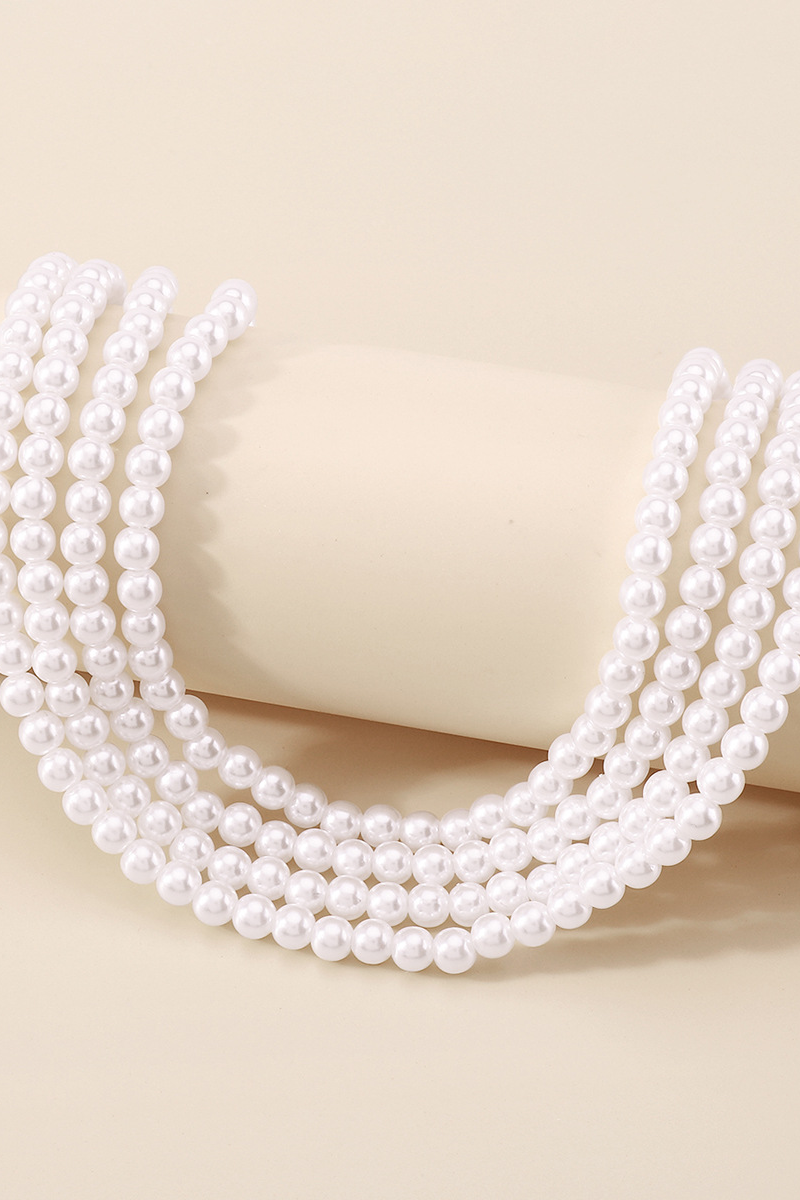 Evelia Pearl Necklace