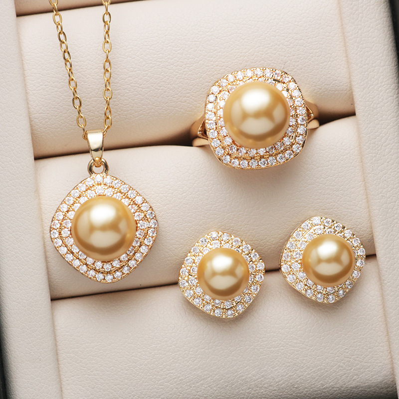 Diamond Classic 18K Gold Akoya Pearl Set Double Trephine