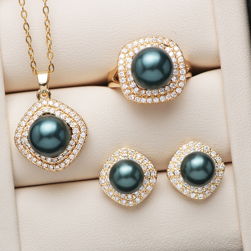 Diamond Classic 18K Gold Akoya Pearl Set Double Trephine