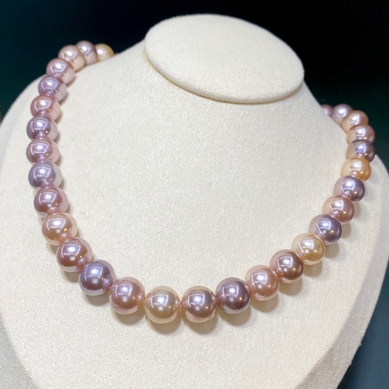 9.5-10.5mm High Gloss Colored Japanese Pearl Necklace - AAA Quality