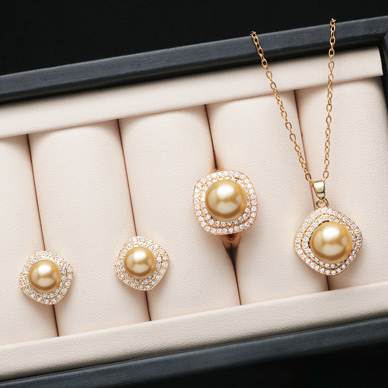 Diamond Classic 18K Gold Akoya Pearl Set Double Trephine