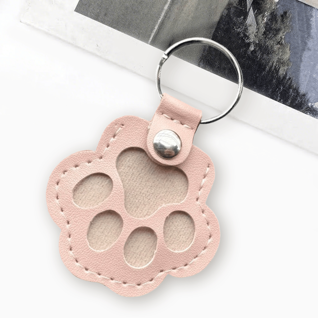 🐾Pet Paw Shaped Leather Keychain - Keep Them By Your Side✨