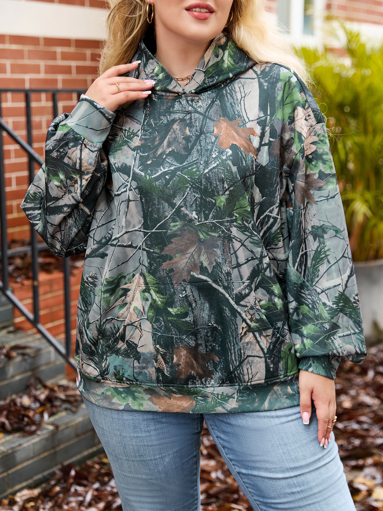 Women's Large Size Leaf Hoodie - Casual, Fashionable and Versatile Color:Multicolor