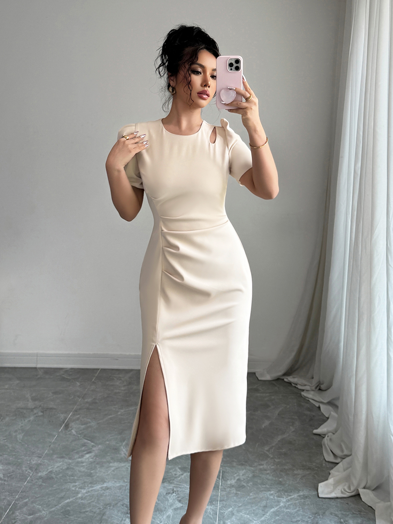 Women's Solid Color Round Neck Short Puff Sleeve Elegant Cutout Shoulder Dress