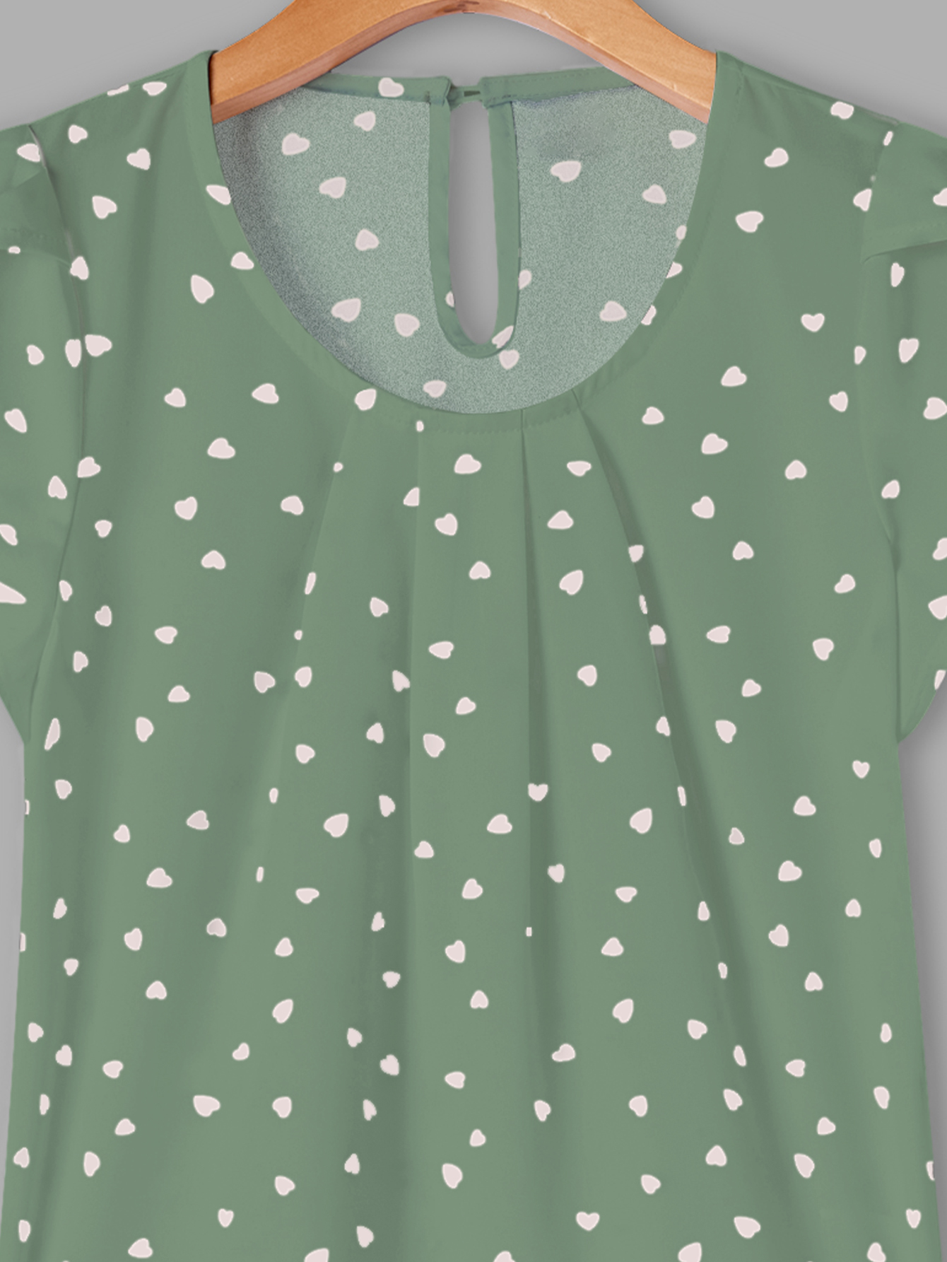 Holidaya Floral Print Pleated Cap Sleeve Top