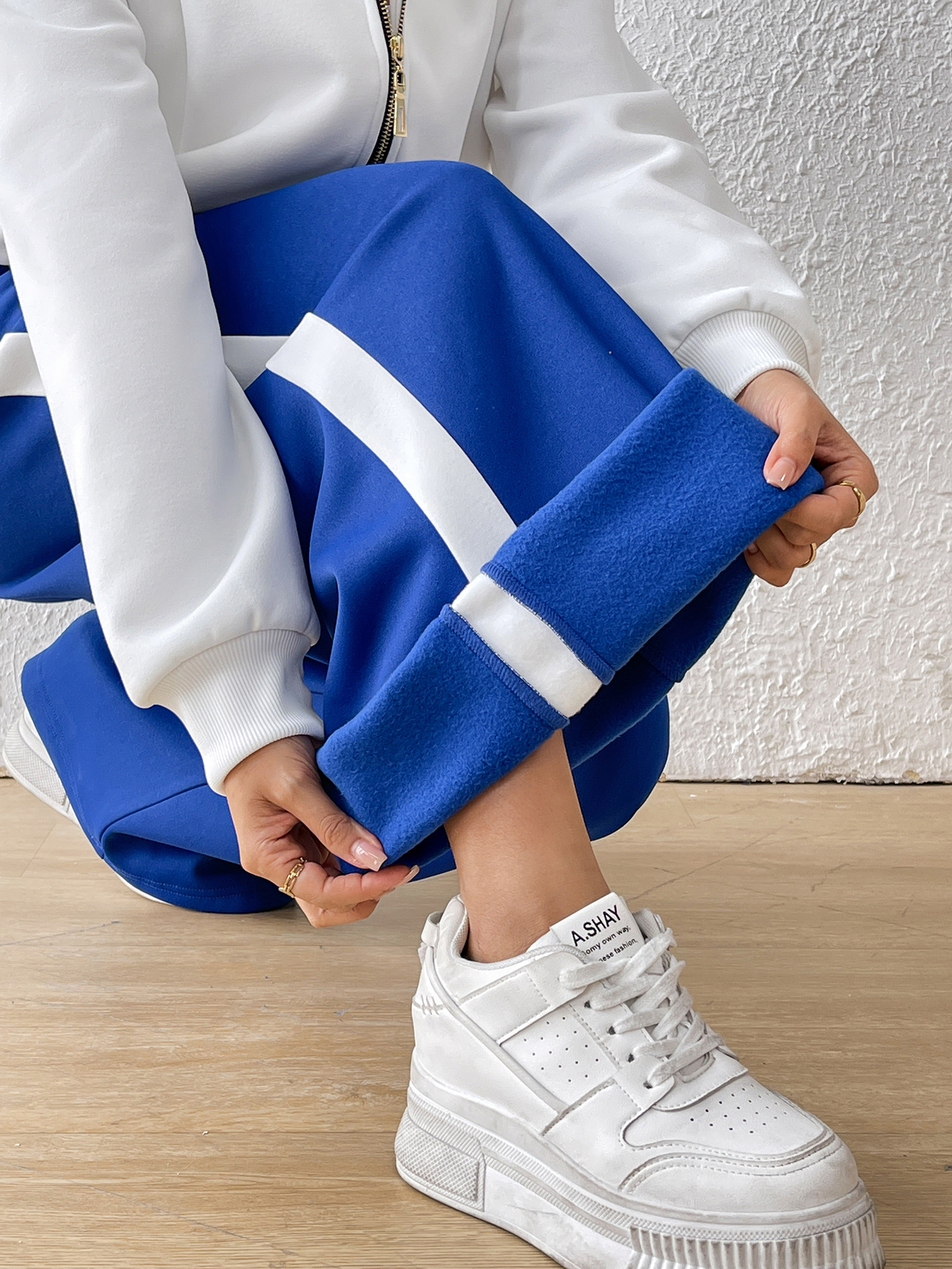 lgy42 Women's white hoodie and blue pants fashion suit Cardigan(Can be customized printing)