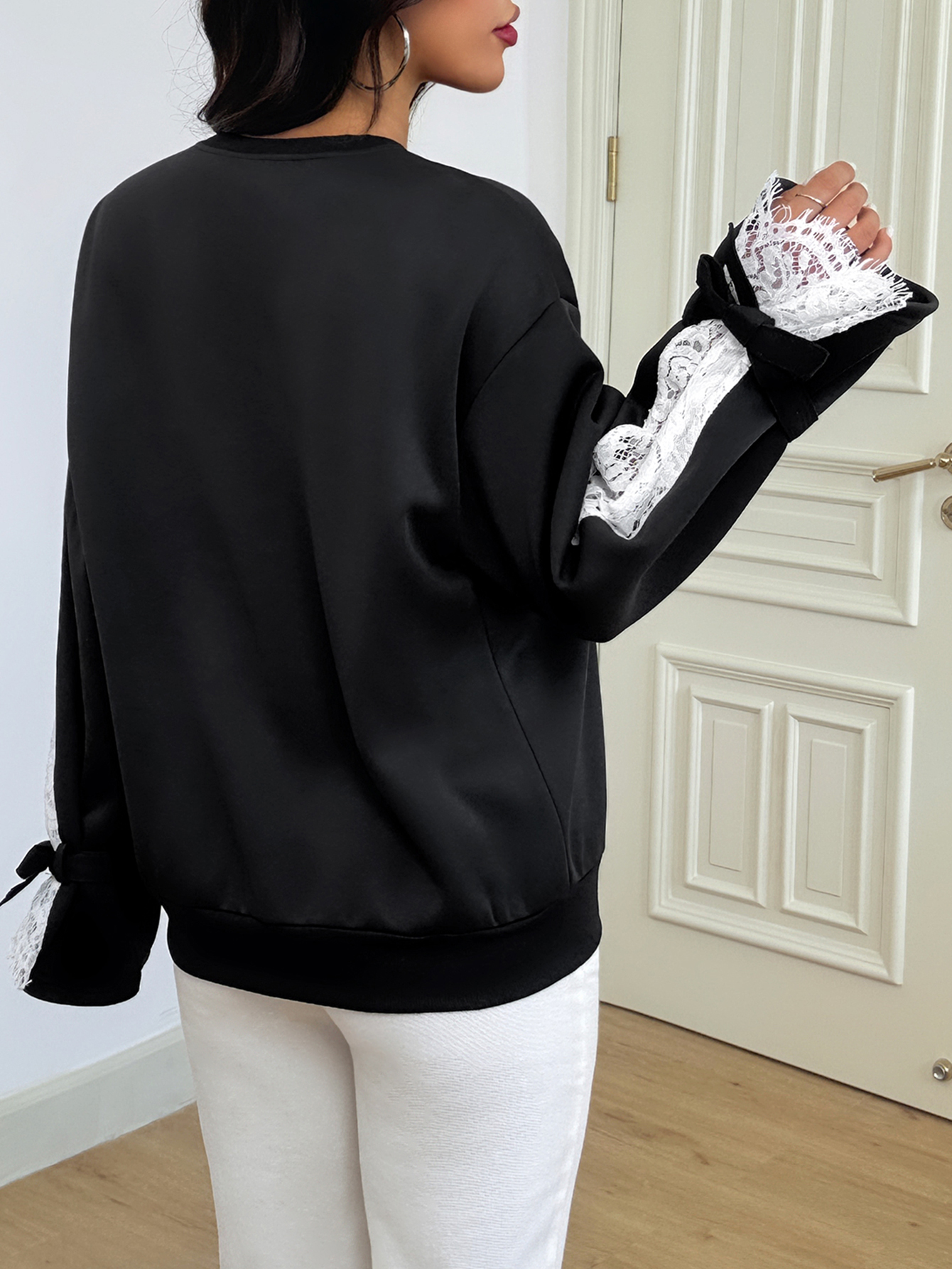 Women's Drop Shoulder Lace Trim Sleeve Sweatshirt