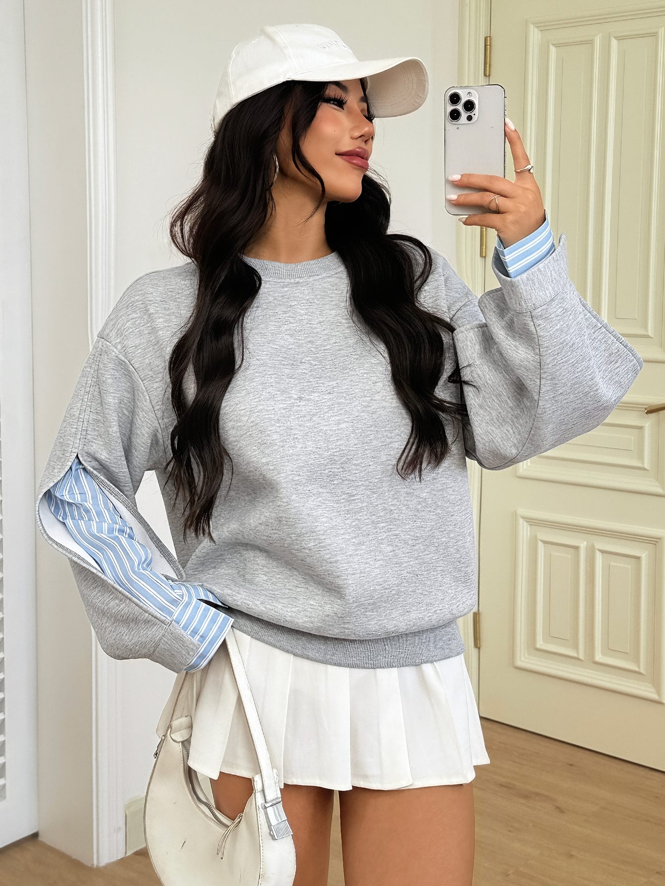 Women's casual sweatshirt with striped cuffs