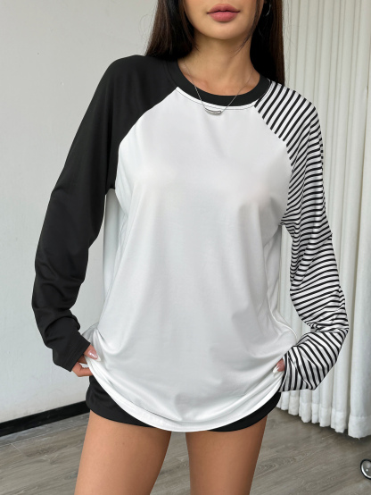 Women's striped sleeve black and white contrast casual T-shirt