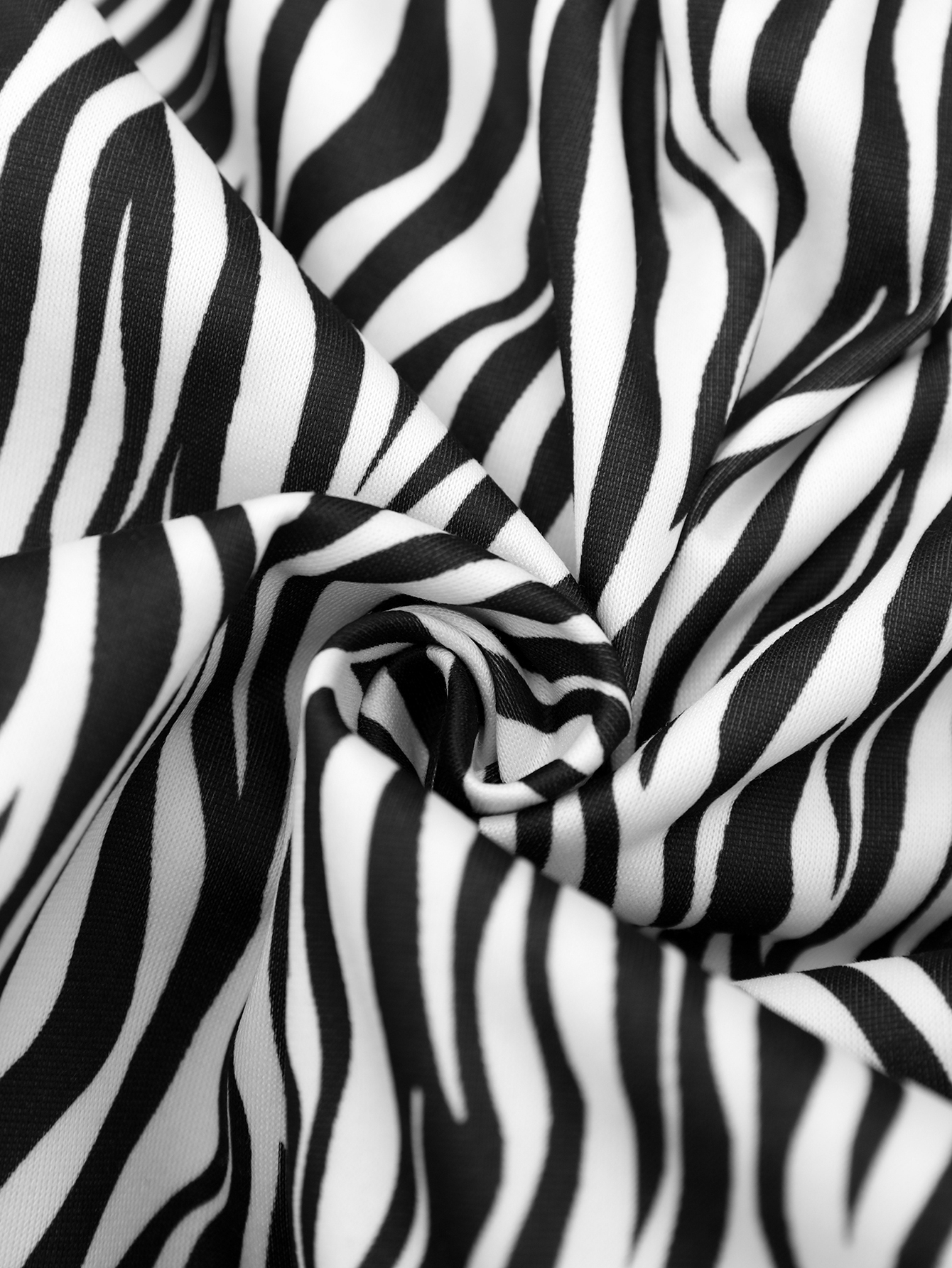 Women's casual and fashionable all-over printed round neck long-sleeved top and pocket trousers two-piece set