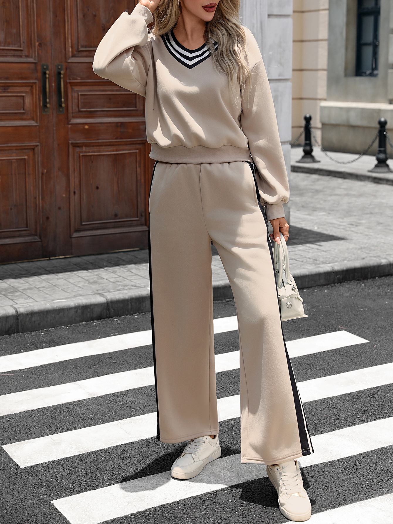 YJ085 Women's Striped V-Neck Leisure Sweatshirt Set