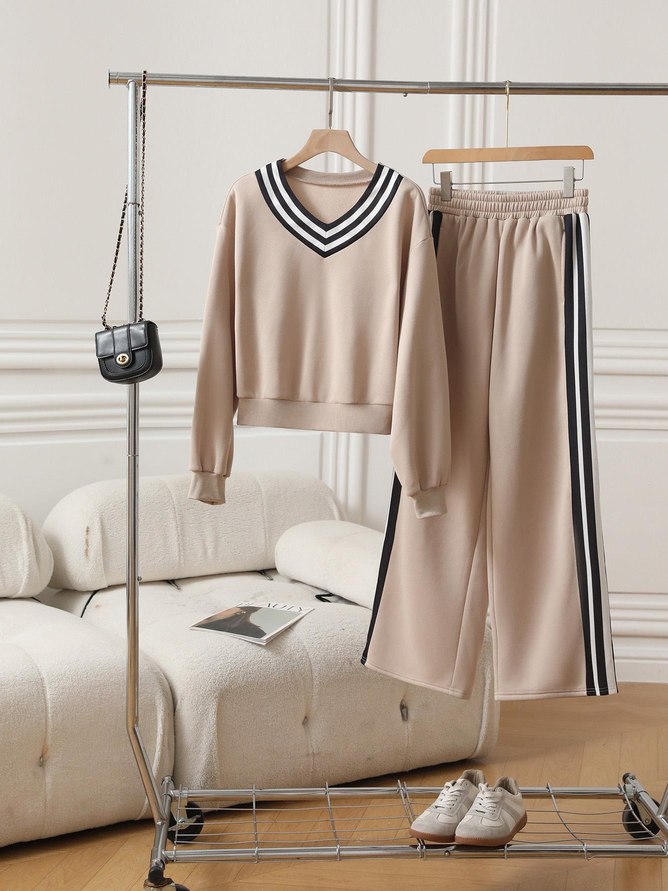 YJ085 Women's Striped V-Neck Leisure Sweatshirt Set