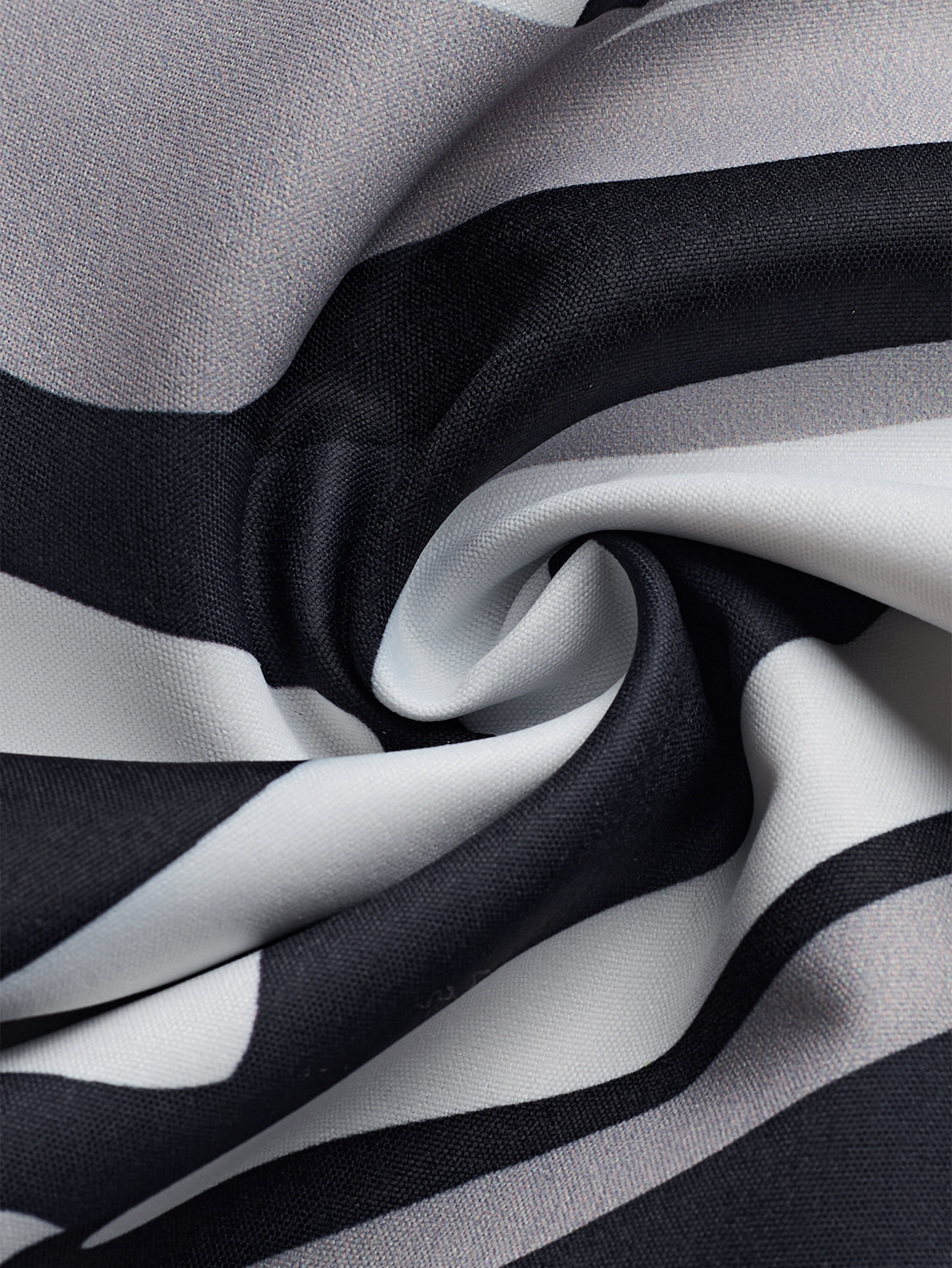 XH648 Buttoned Camouflage Print Buckle Cargo Pants