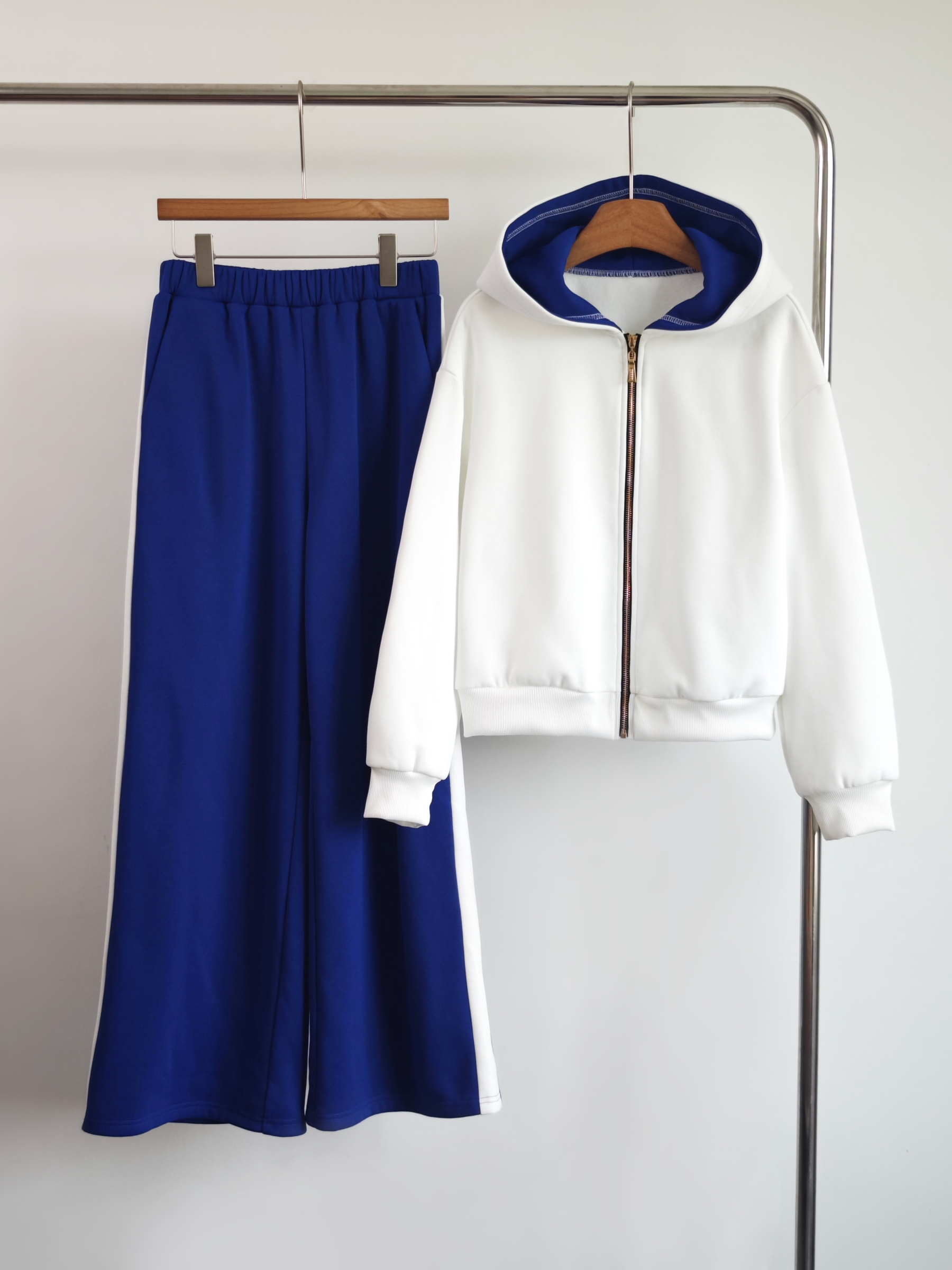 lgy42 Women's white hoodie and blue pants fashion suit Cardigan(Can be customized printing)
