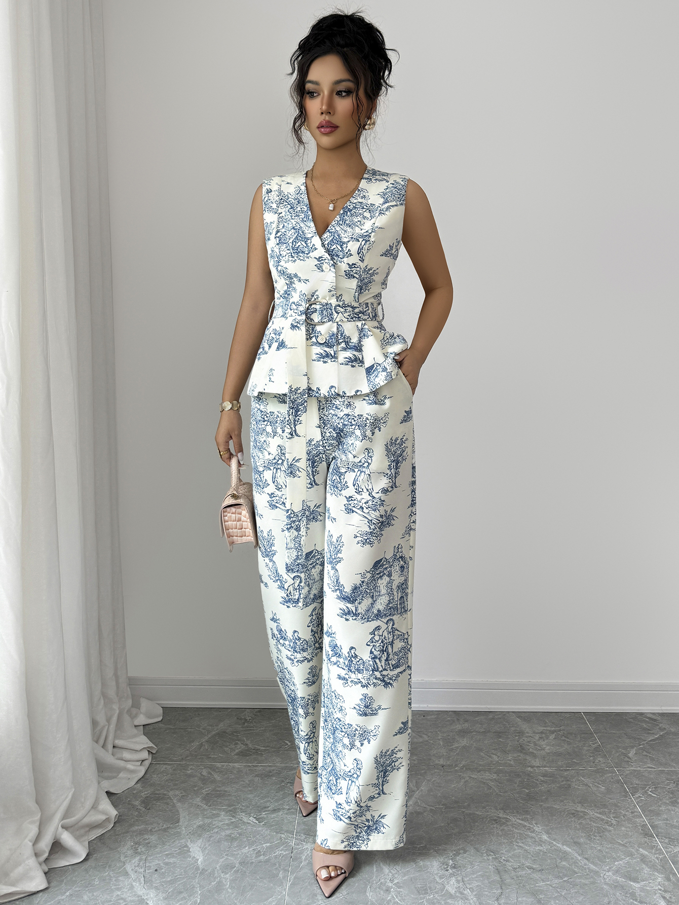 Women Elegant Full Print V-Neck Sleeveless D-Ring Belted Peplum Top & Loose Wide Leg