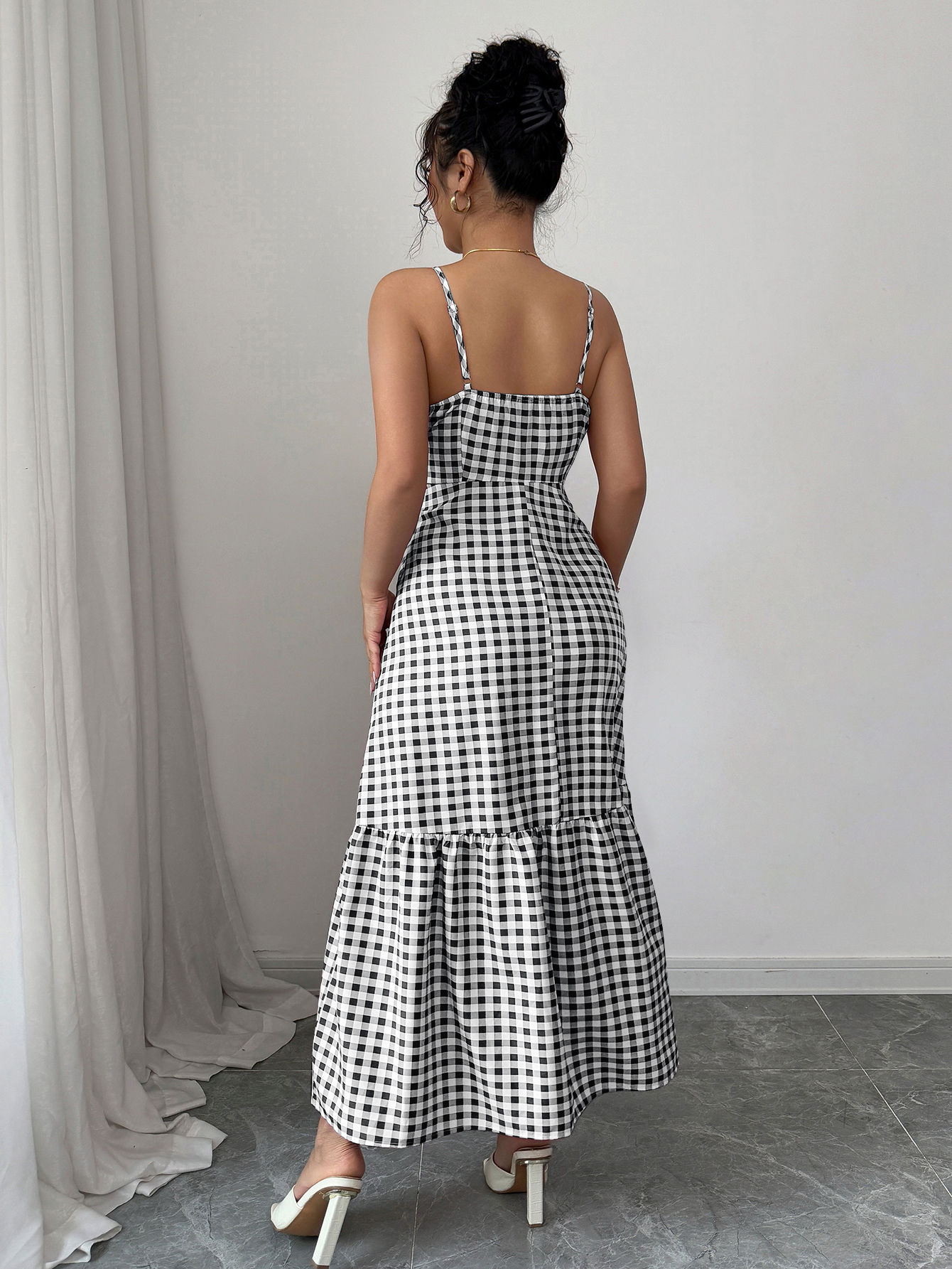 Women's Casual Plaid Strap Dress With Ruffle Hem & Single-Breasted