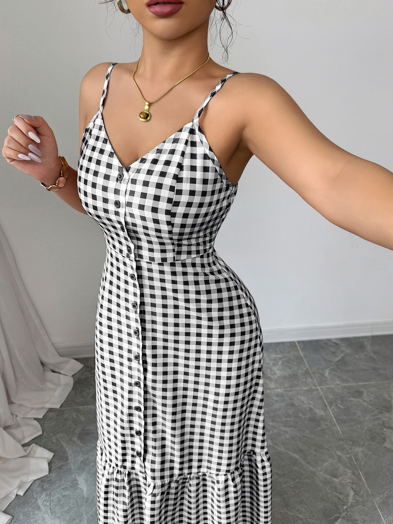 Women's Casual Plaid Strap Dress With Ruffle Hem & Single-Breasted