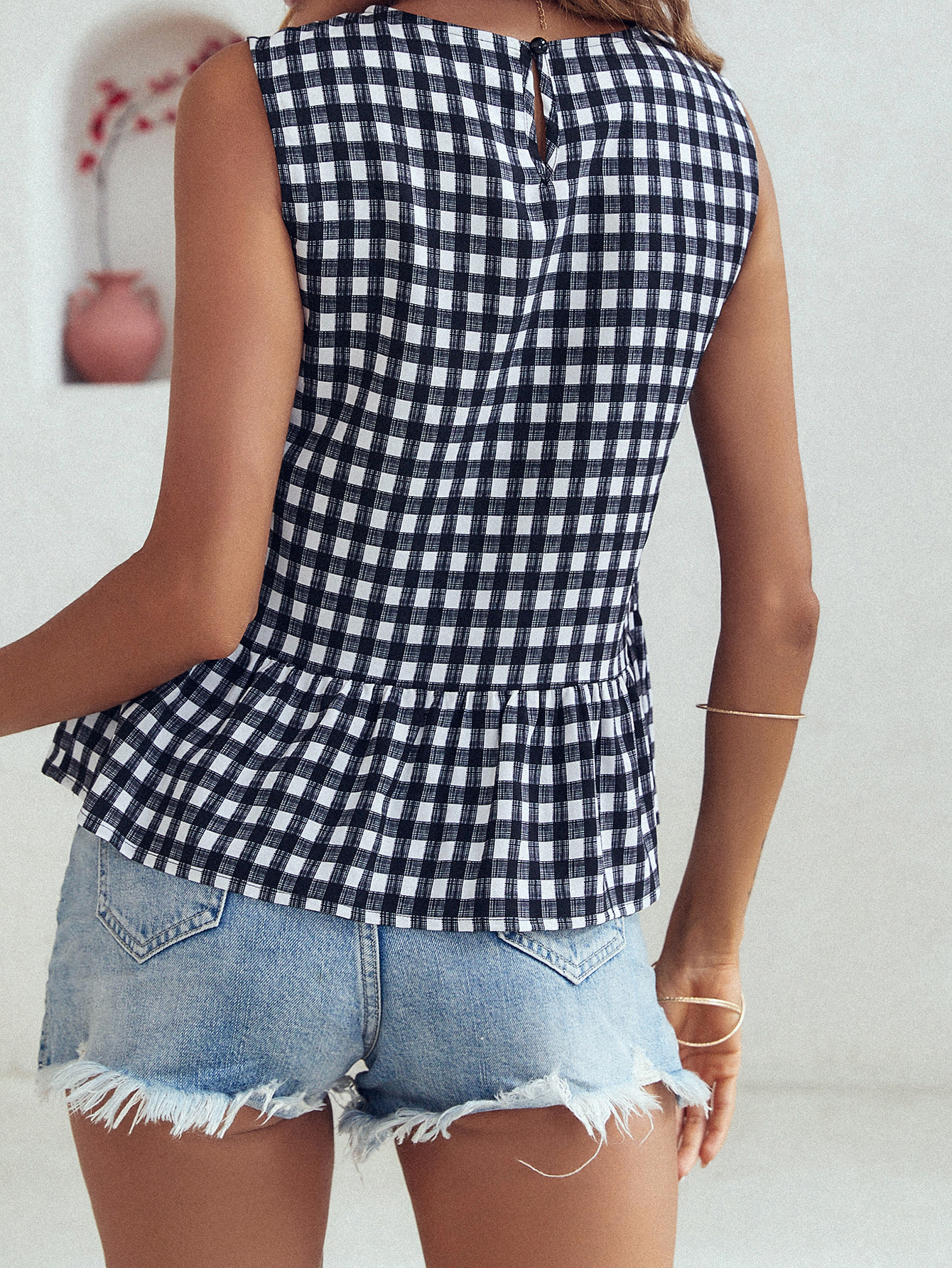 Women's Checkered Ruffle Hem Sleeveless Blouse Peplum Top