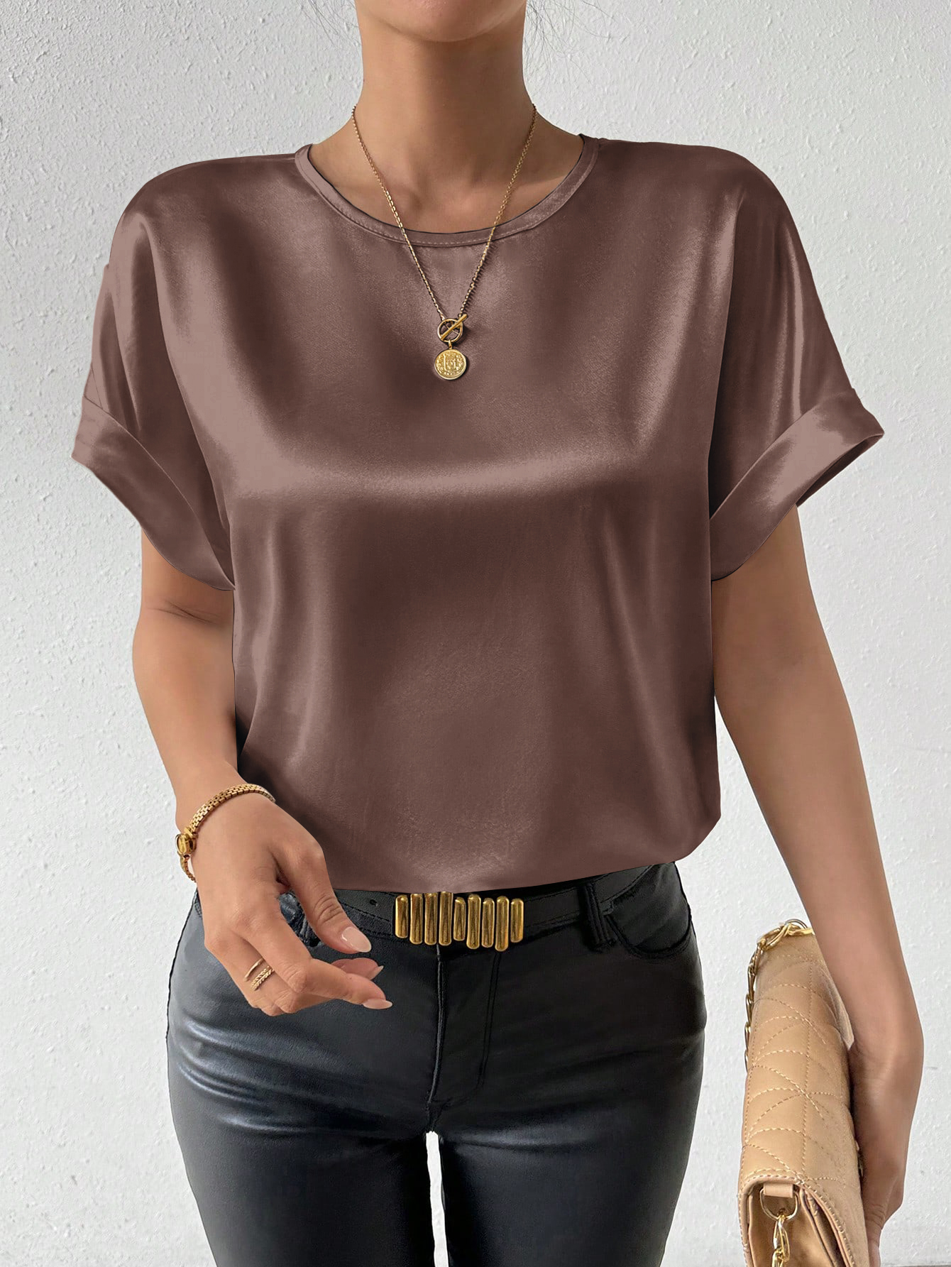 XD010 Women's Batwing Sleeve Top With Back Keyhole Design
