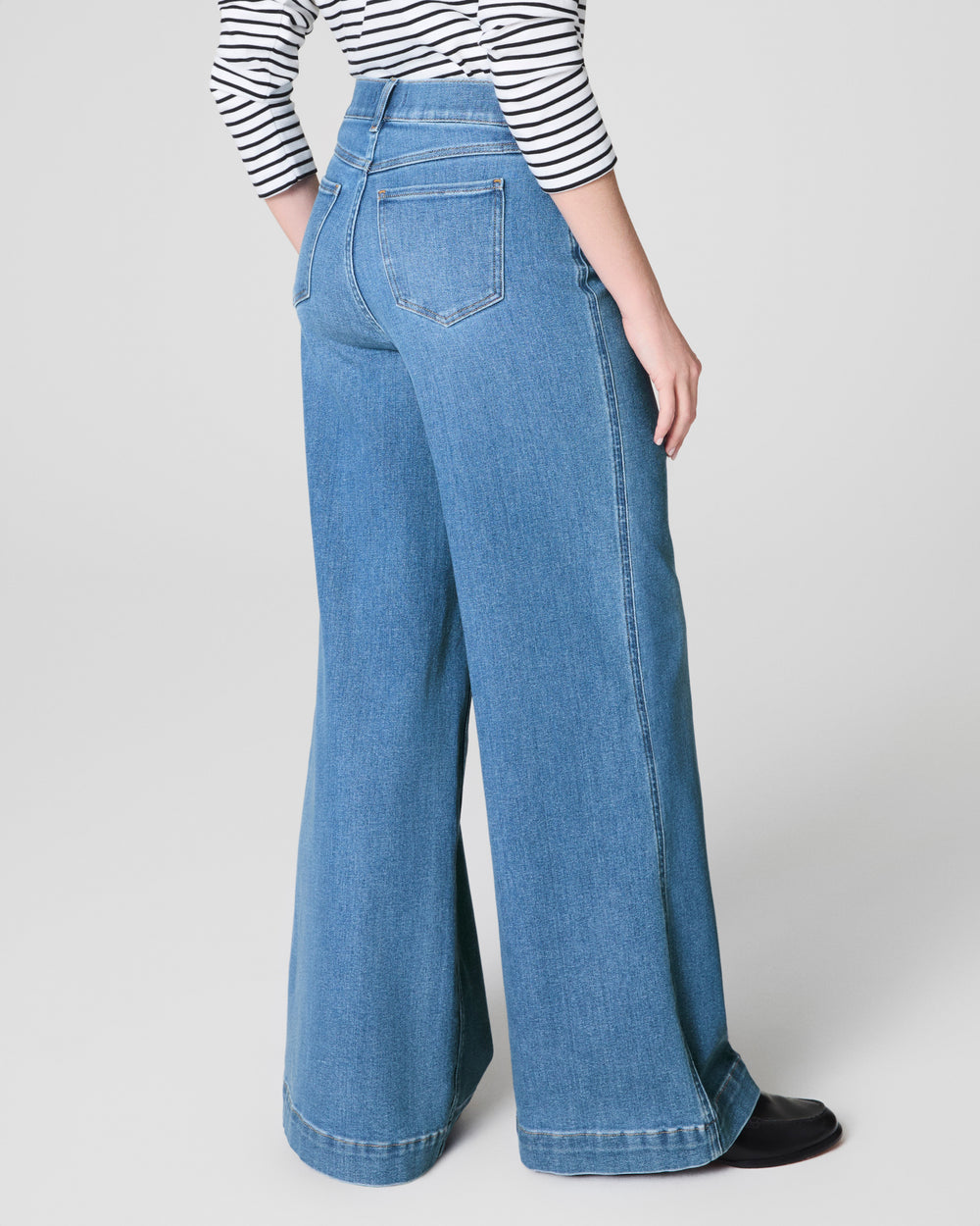 EveryWear Wide Leg Jeans