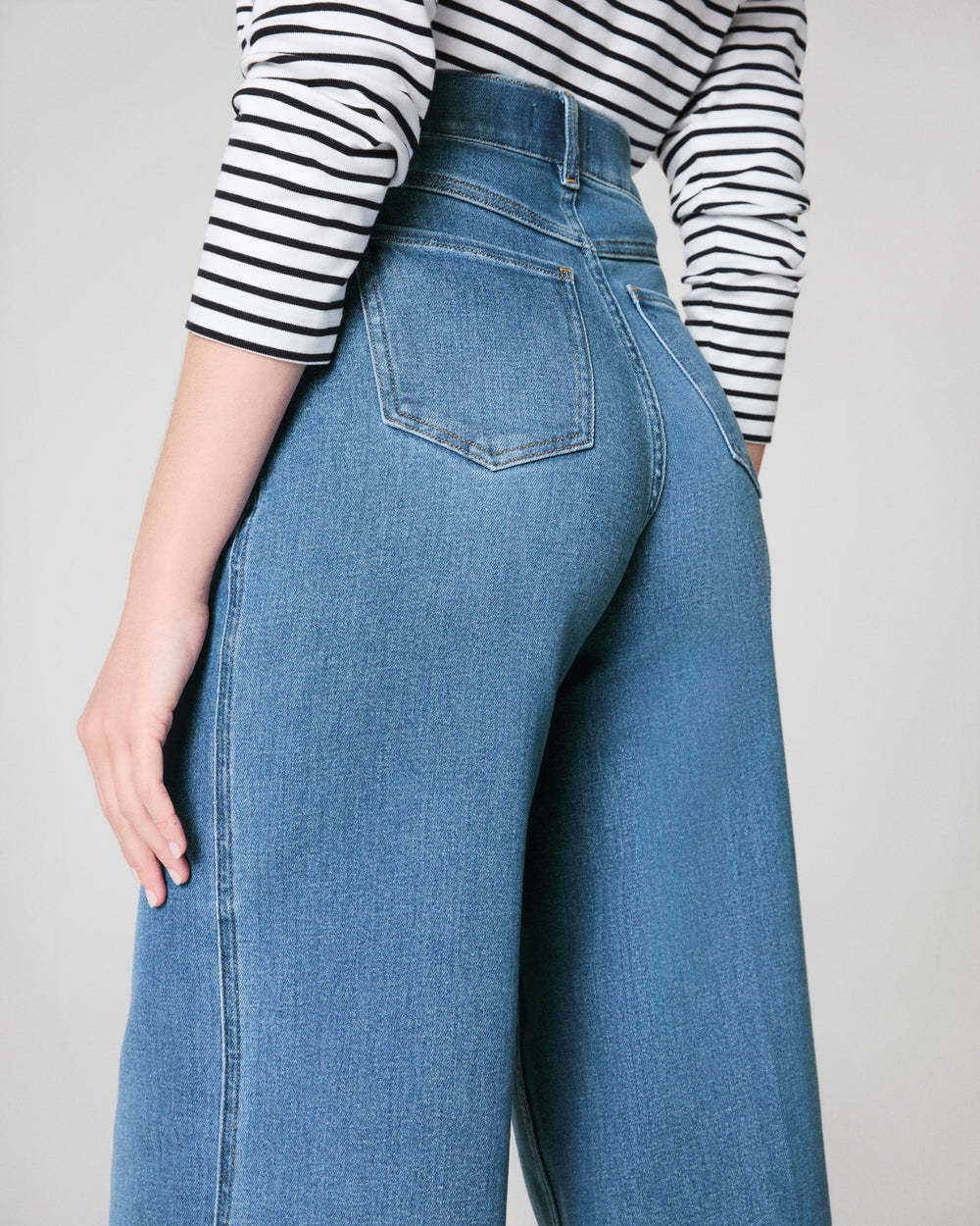 EveryWear Wide Leg Jeans
