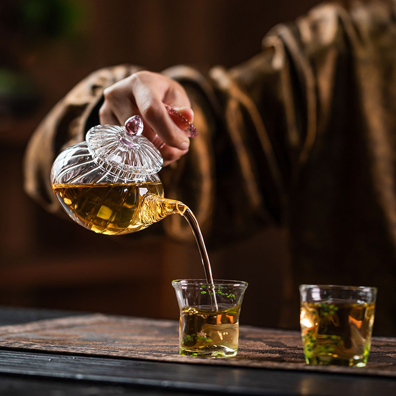 Handcrafted Borosilicate Glass Teapot 150ml – Seashell Handle, Four Colors