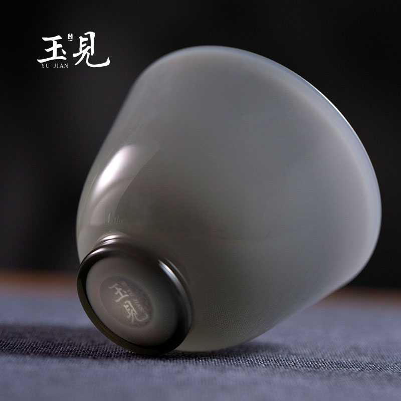 Handcrafted Glass Master Cup 90ml – Round Design