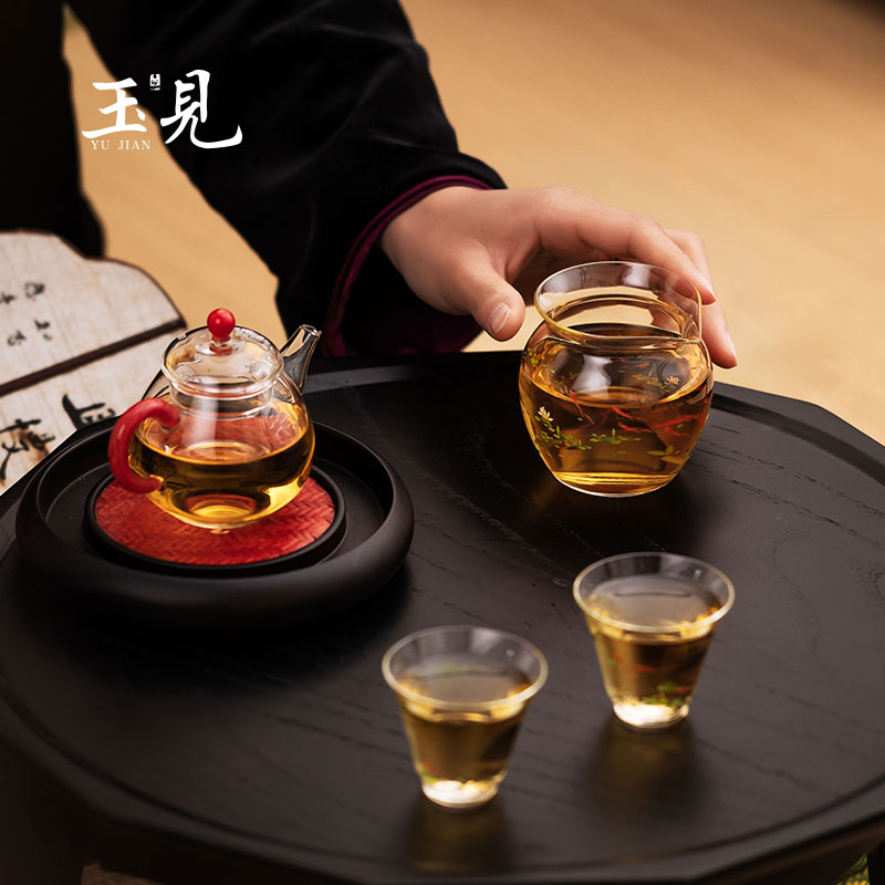 Handcrafted Glass Gongdao cup 240ml