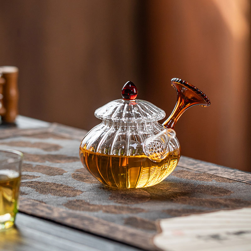 Handcrafted Borosilicate Glass Teapot 150ml – Seashell Handle, Four Colors