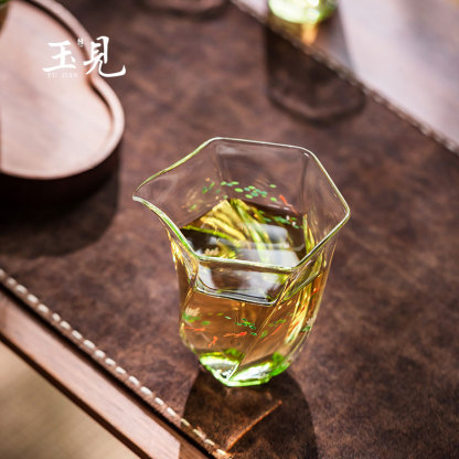 Handcrafted Painted Glass Gongdao Cup 200ml