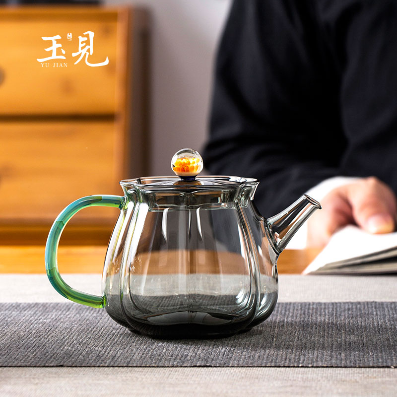 Elegant Handcrafted Tea Pot 180ml – Gourd Shape, Smooth Pouring, Perfect for All Teas