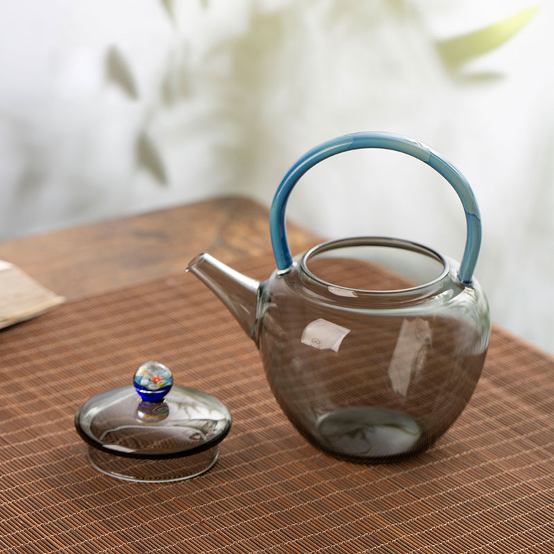 Handcrafted 220ml Borosilicate Glass Teapot – Floral Lid Handle Design