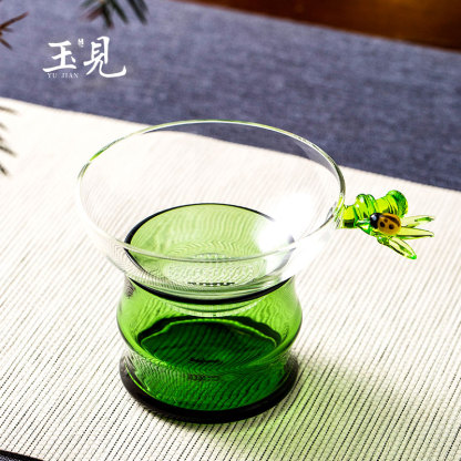 Handcrafted Ladybug Tea Infuser – Borosilicate Glass, Creative Tea Filter