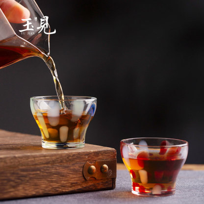 Handcrafted 50ml Glass Tea Cup – Borosilicate, Horse Hoof Shape