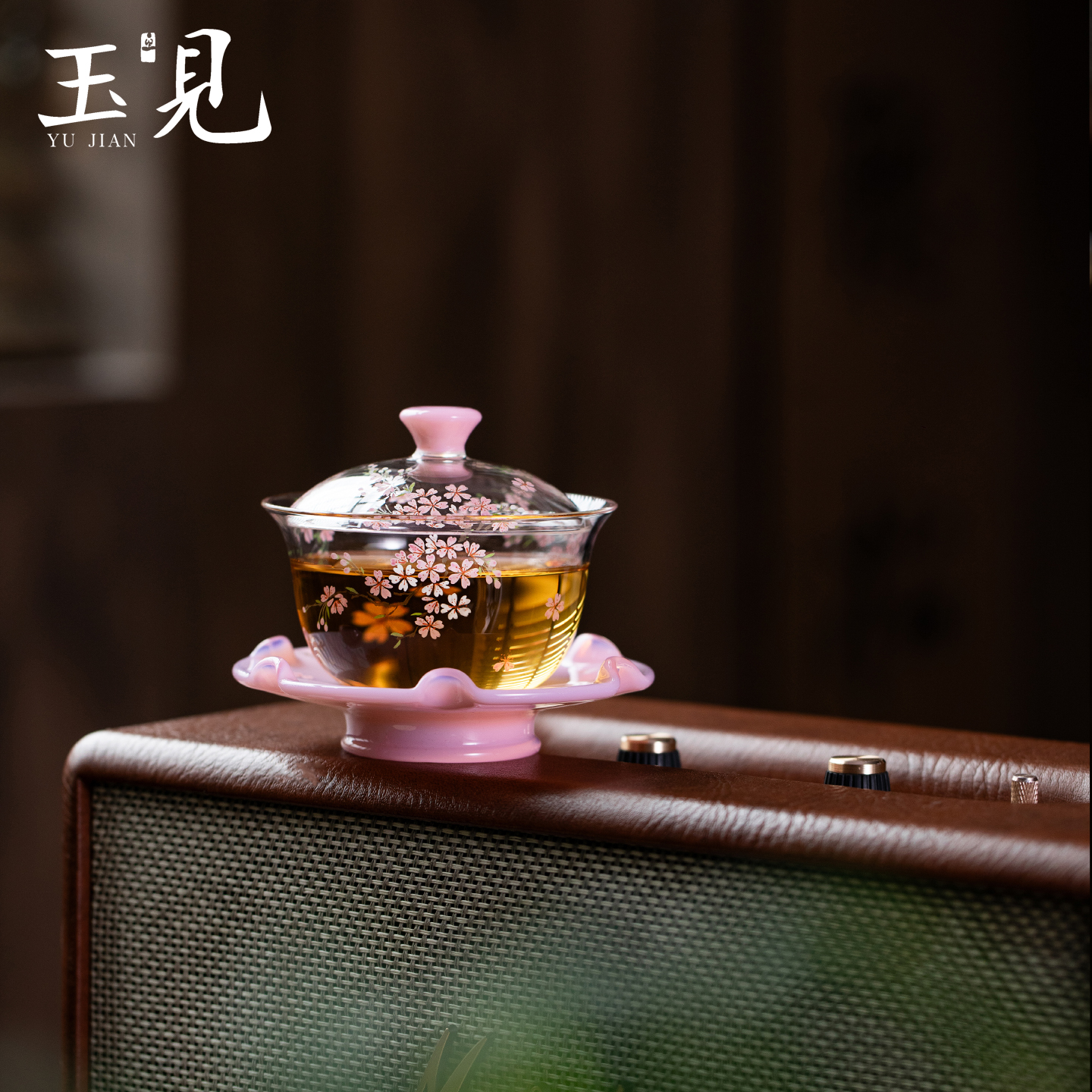 Handcrafted Pink Sakura Glass Gaiwan – 150ml Hand-Painted Tea Bowl