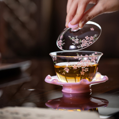 Handcrafted Pink Sakura Glass Gaiwan – 150ml Hand-Painted Tea Bowl