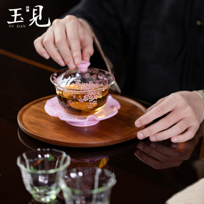 Handcrafted Pink Sakura Glass Gaiwan – 150ml Hand-Painted Tea Bowl