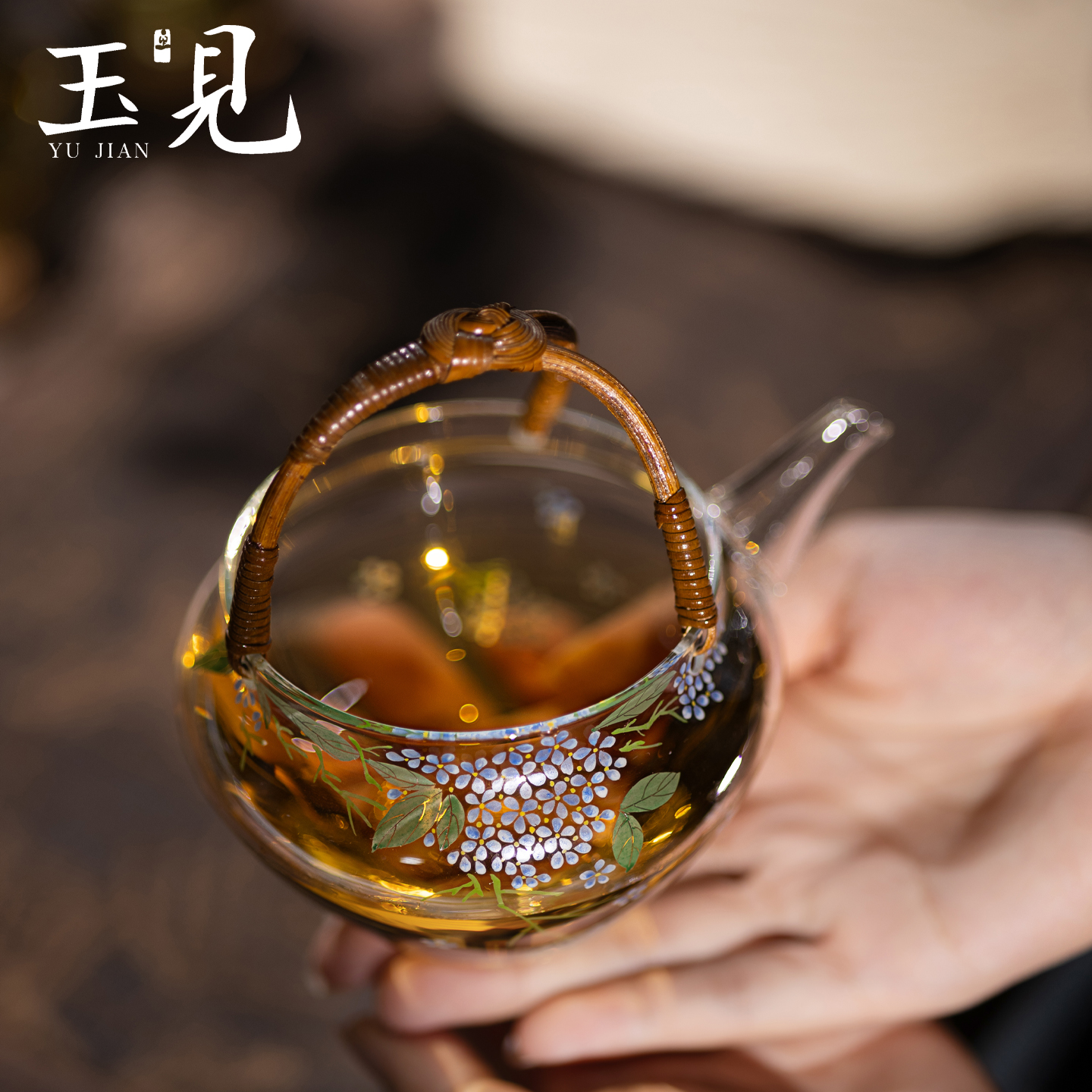 Handcrafted Borosilicate Glass Teapot with Rattan Handle – Hand-Painted Hydrangea